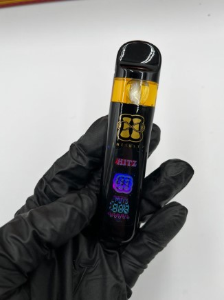 Beginner using a disposable vape device with simple step-by-step guide for easy vaping experience