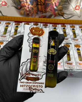Single HitzOcristo 2G disposable vape from the Classic Series Mixed Varieties with sleek design and ergonomic mouthpiece